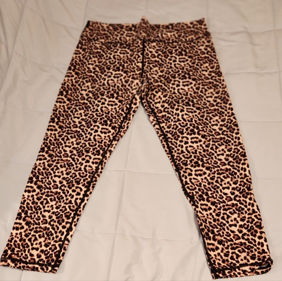 ZYIA high rise leopard print leggings - Picture 1 of 7